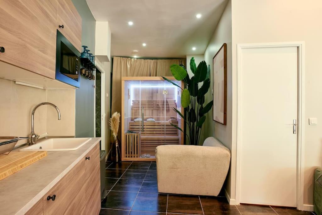 Versailles Jacuzzi - Sauna - Rdc 2 Ngoại thất bức ảnh